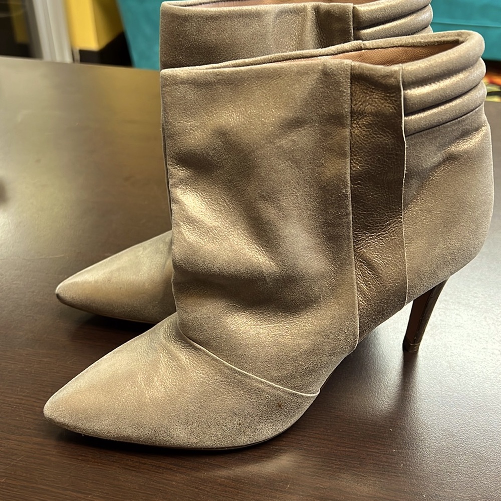 Hoss Intropia booties size 40